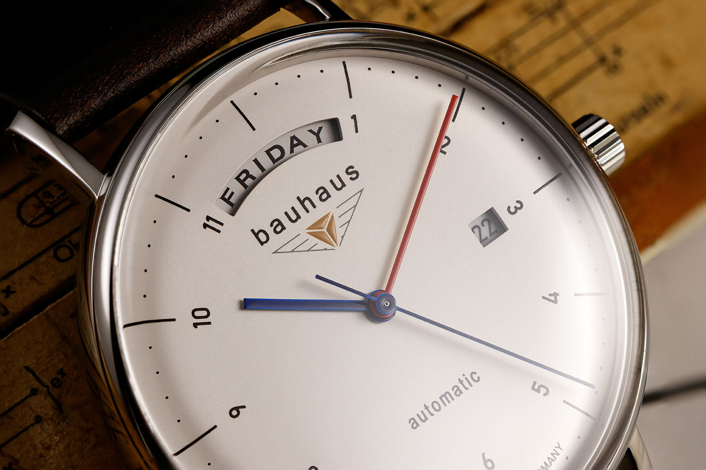 HAU, Bauhaus Automatik DayDate Miyota Kal. 8285 21 Jewels, Steelcase 41mm,  wr 5atm | bauhaus Classic | Men | All Watches | Bauhaus Shop | Watches -  Made in Germany