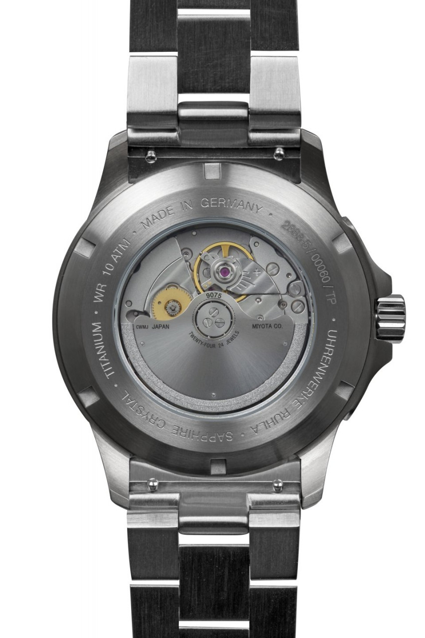 HAU, Bauhaus Aviation Automatik GMT Cal. 9075 Ti-MB 24 Jew., Titanium case 42mm, Sapphire crystal, w